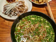 -关中老碗(建工路店)