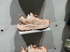 -HOKA(北京蓝色港湾店)