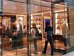 -BURBERRY(上海港汇恒隆广场店)