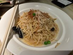火腿笋干丝-吴越荣记苏州菜·松鼠桂鱼(月光码头店)