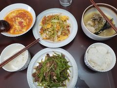 -乐禧母婴全自营月嫂(宝山店)