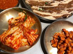 -草家酱蟹炭火烤肉店(珲春南路一店)
