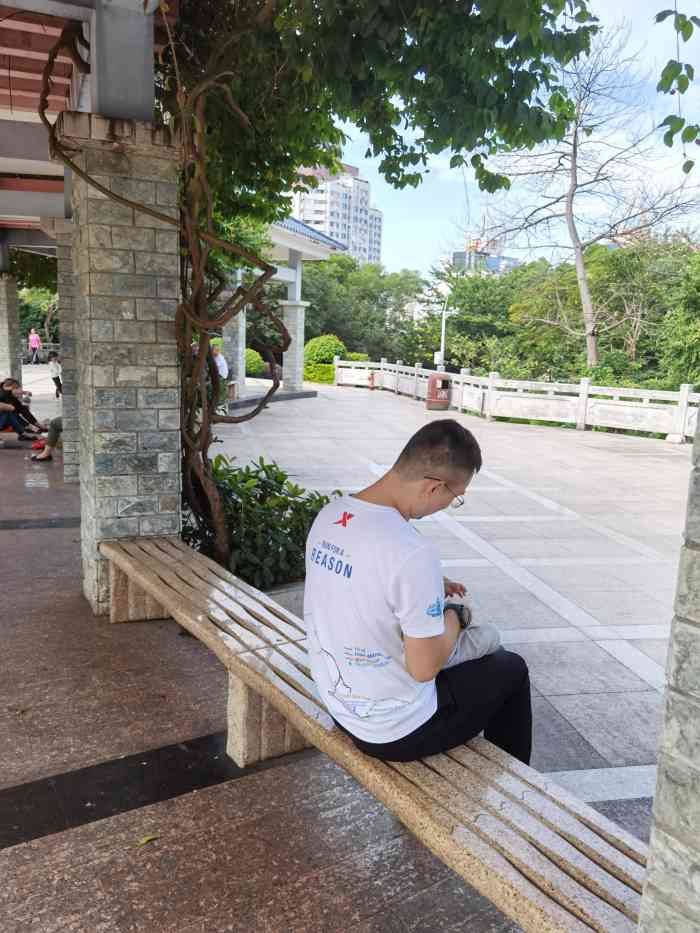 黄贝岭公园-"只有一个入口,而且隐蔽很不显眼的一处公.