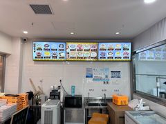 -卷们·现制生日蛋糕·蓝风车动物奶油(金源店)