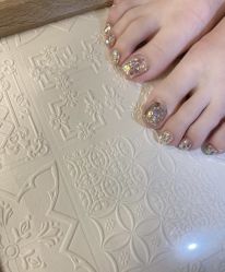 -孔雀手美甲美睫护理