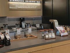 -星巴克臻选(上海合生汇1F店)