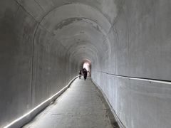 -波浪谷