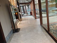 -忆江南·临江鱼馆