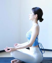 -恩舍瑜伽普拉提
