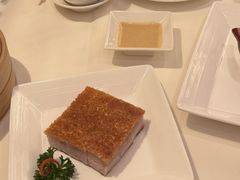 玻璃脆皮乳鸽-利苑酒家(宜安广场店)