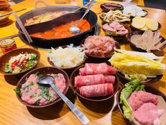 -乐闹闹重庆火鍋(民治店)