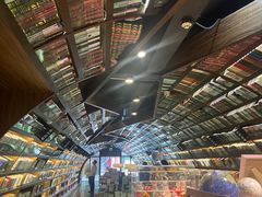 -钟书阁(珍园店)