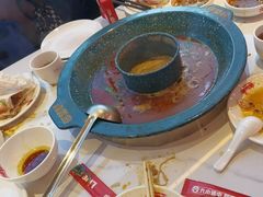 -渔香岛美蛙鱼头火锅(黔灵山公园店)
