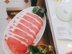 -洪氏嗨捞·广东猪肚鸡·椰子鸡火锅(西咸万象城店)