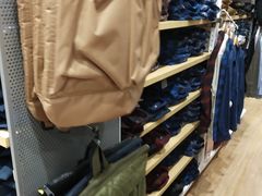 -优衣库(天津鲁能城购物中心店)
