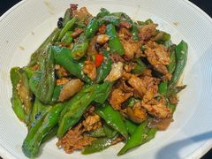 辣椒四季豆炒肉-简小舍·民间手艺菜(武昌江滩店)