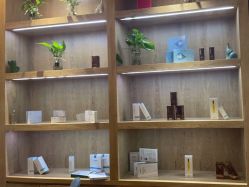 -苑苑vbeauty科技美容SPA