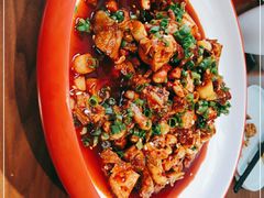 -有红鸡毛店·川菜(建设路店)