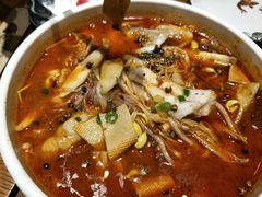 -渝是乎酸菜鱼(龙旗购物中心店)