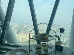 -广州塔卢特斯法国旋转餐厅