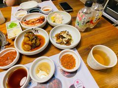 -草家酱蟹炭火烤肉店(珲春南路一店)