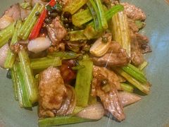 -吕氏焗小鲜•海鲜青岛菜(总店)