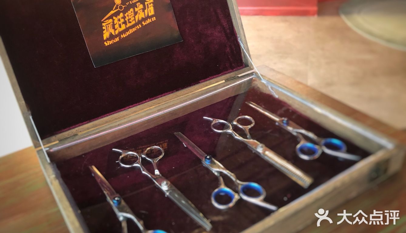 沉浸式的话剧，你试过了吗？