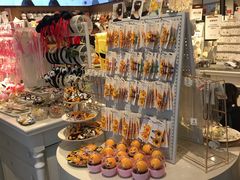 -纪念日百货(万达广场店)