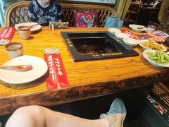 -老牌坊云南鱼豆花火锅(爱建店)