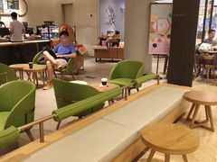 大堂-星巴克臻选(北京银泰店)