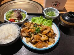 -炼火烤肉店