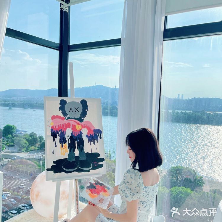 绝美一线江景画室[吐]