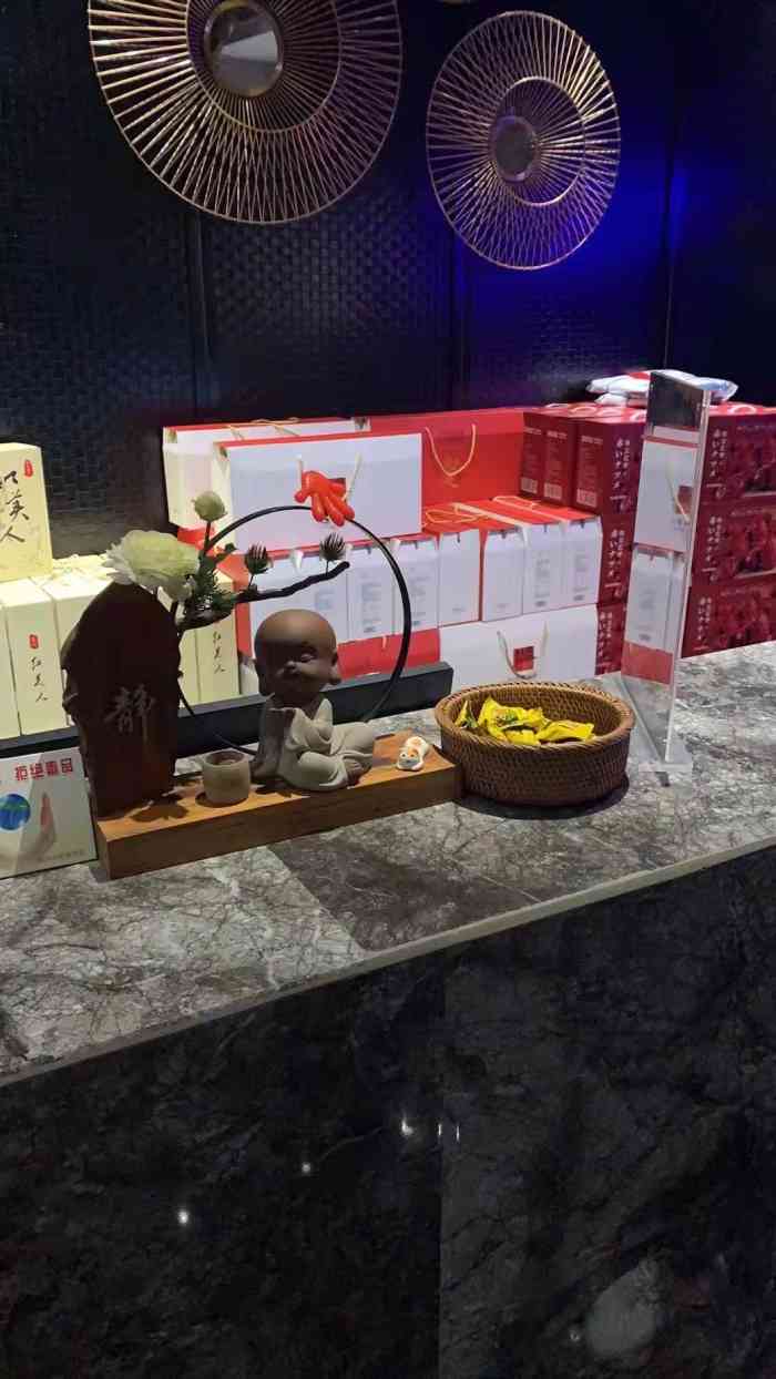 紫蝴蝶足浴(四明广场店)-"环境超级好,每个包厢有投影仪可以看,技师.