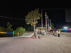 停车场-郑喜旺烧烤(新密总店)