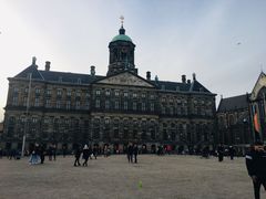 -De Bijenkorf百货公司