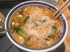 -云阿蛮云南生烫牛肉米线(奉贤路店)