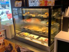 面包甜点陈列柜-麦当劳(新闸路店)