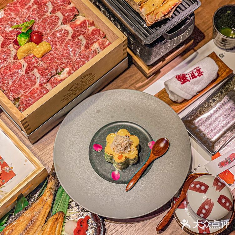 蟹滋宴｜马上解锁一蟹六吃的深海盛宴‼️