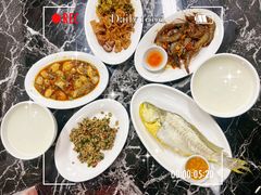 -官塘陈记鱼生·潮汕砂锅粥·牛肉火锅(潮枫路总店)