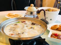 -亢龙太子酒轩(东湖店)