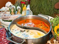 -樾餐厅泰式海鲜火锅(民歌湖店)