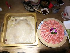 -尚尚仙·酸汤猪手·猪肚鸡火锅(华联万柳购物中心店)