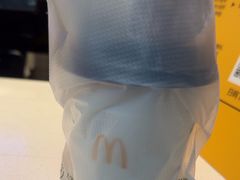 -麦当劳(深圳北站B2检票口楼上)