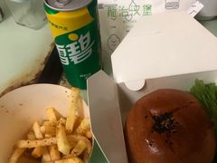 -龙治汉堡(中华城店)