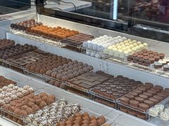 -Laderach 莱德拉(上海环贸iapm店)