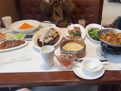 -梅利汴京烤鸭•开封豫菜地标店(东大街店)