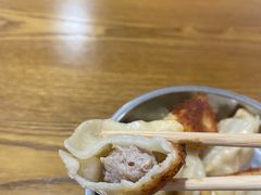 -黄阿姨锅贴大王(万航渡路店)