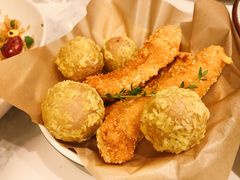 蛋黄君秘制小食双拼-卡朋西餐(较场西路店)