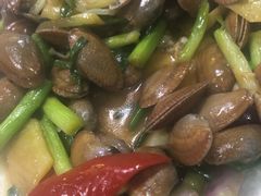 -大富蚝乌东哥饭店·石锅鱼杂·柠檬鸭(革新路店)