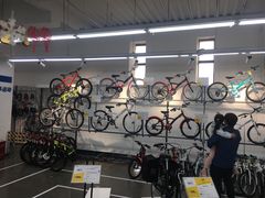 -迪卡侬(西三旗店)